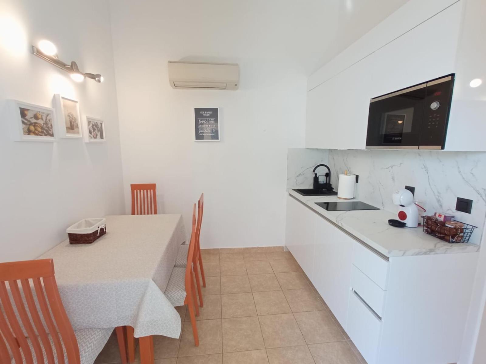 Sunny Beach Apartment Lavica Podstrana Esterno foto